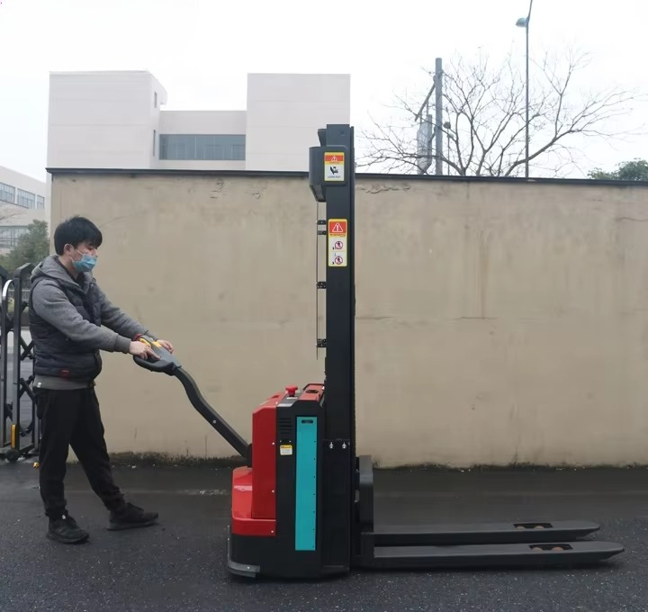 Electric Pallet Jack - Transpalette Électrique à Batterie Lithium Entièrement