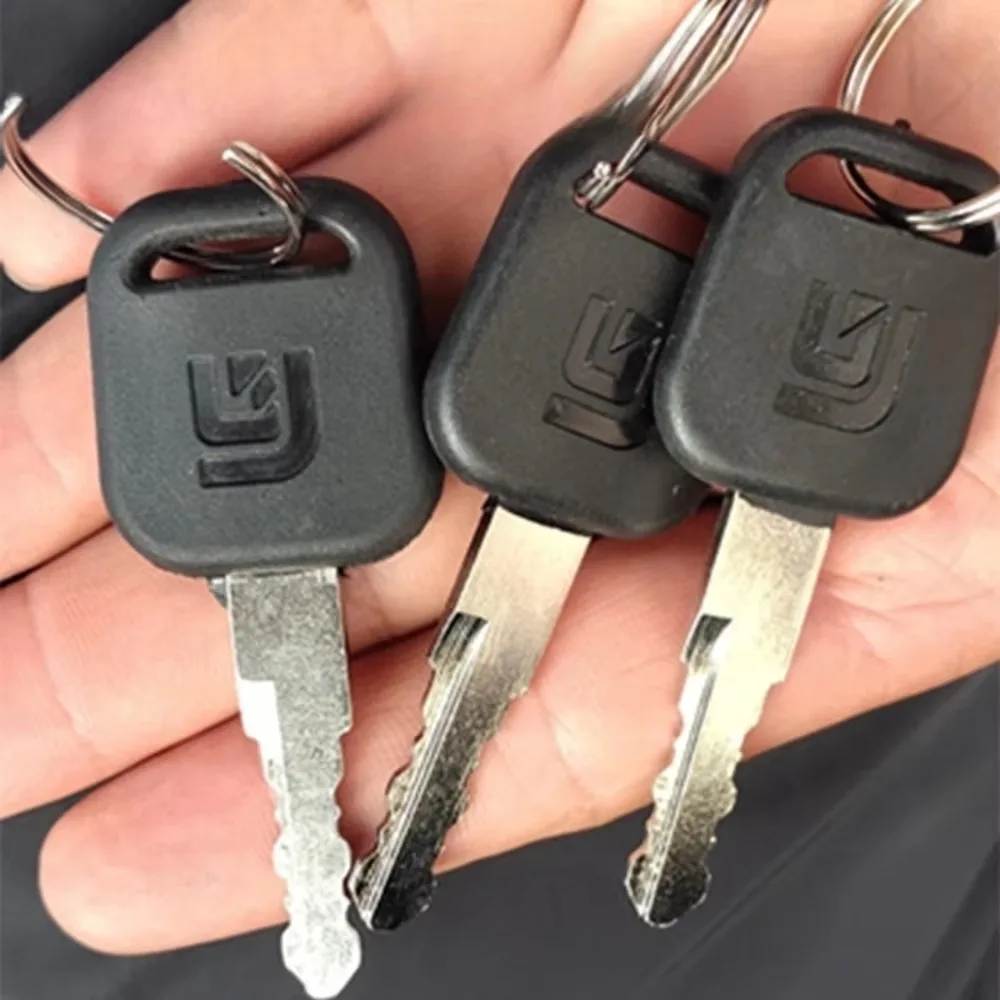 Heavy Equipment Keychain - 2 clés neuves 34B0557 avec ouvre-bouteille